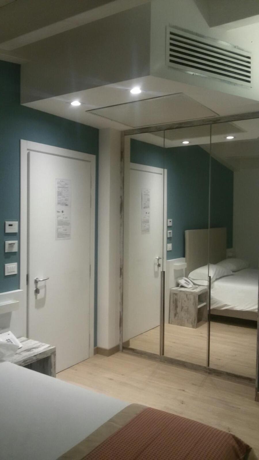 Gabbiano Hotel 시비타노바 마르셰 외부 사진